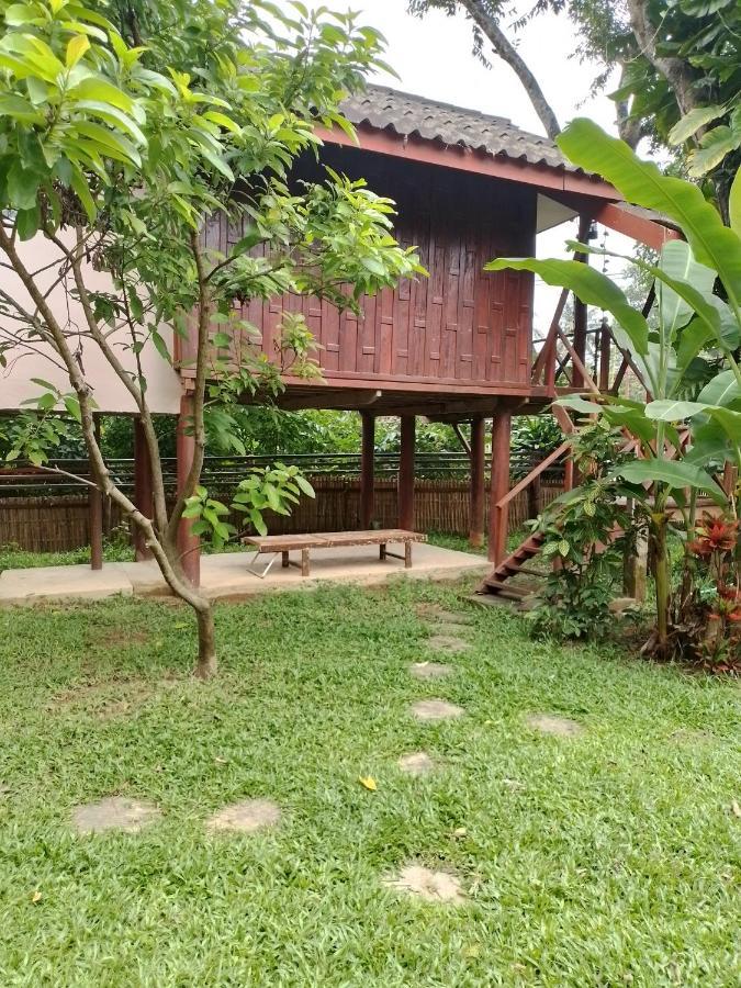 Namsong Bridge Bungalows Vang Vieng Exterior photo
