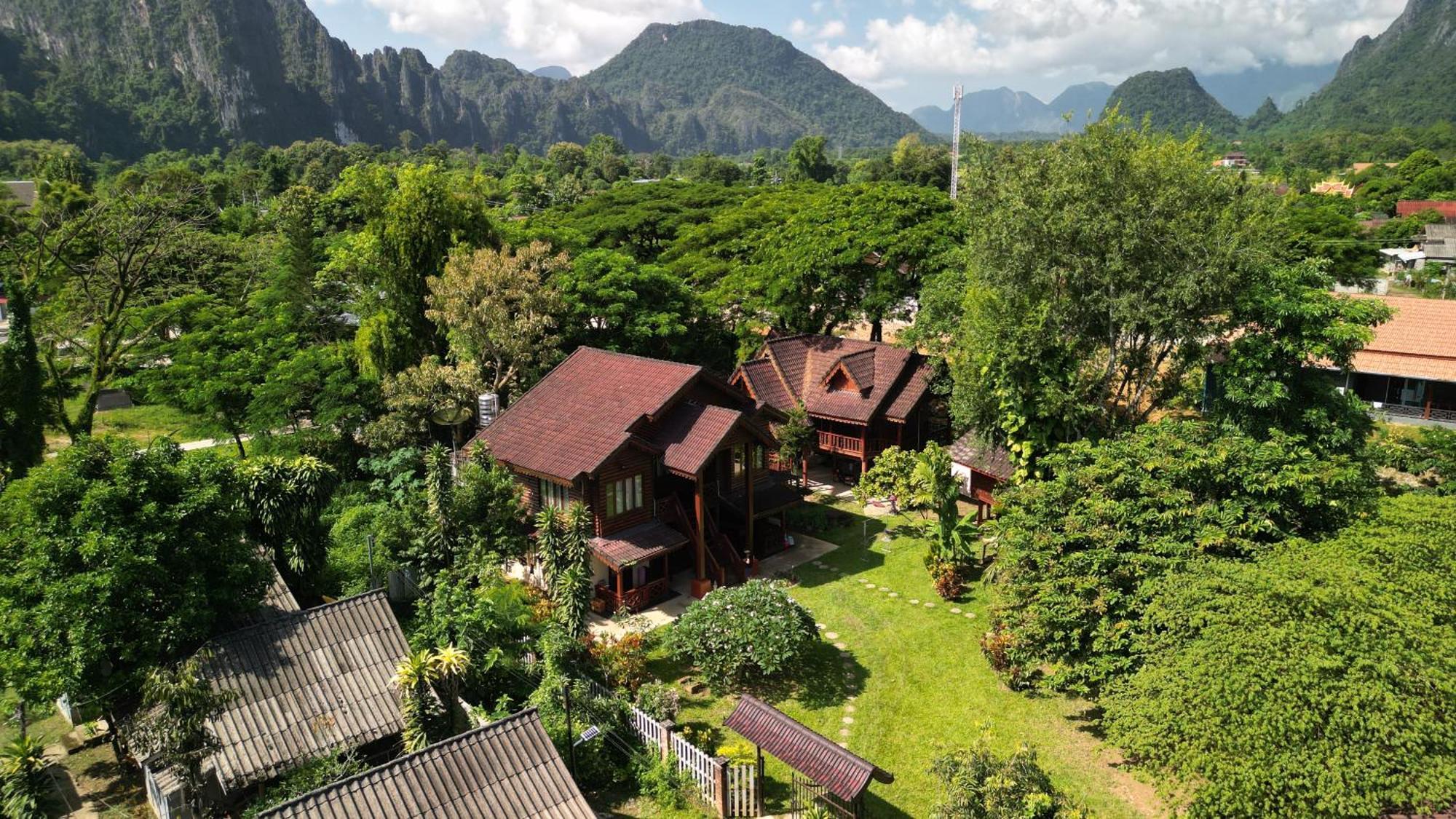 Namsong Bridge Bungalows Vang Vieng Exterior photo
