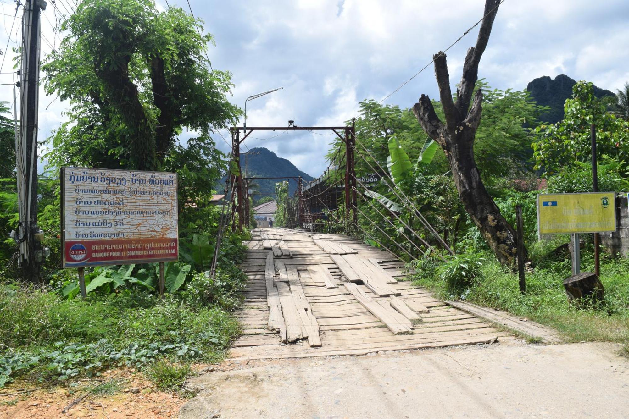 Namsong Bridge Bungalows Vang Vieng Exterior photo
