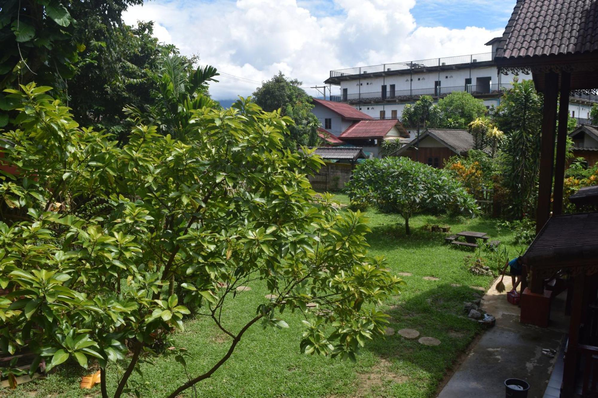 Namsong Bridge Bungalows Vang Vieng Exterior photo